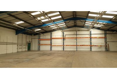 New warehousing unit on Rotherwas!