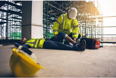 First-aid response on a construction site