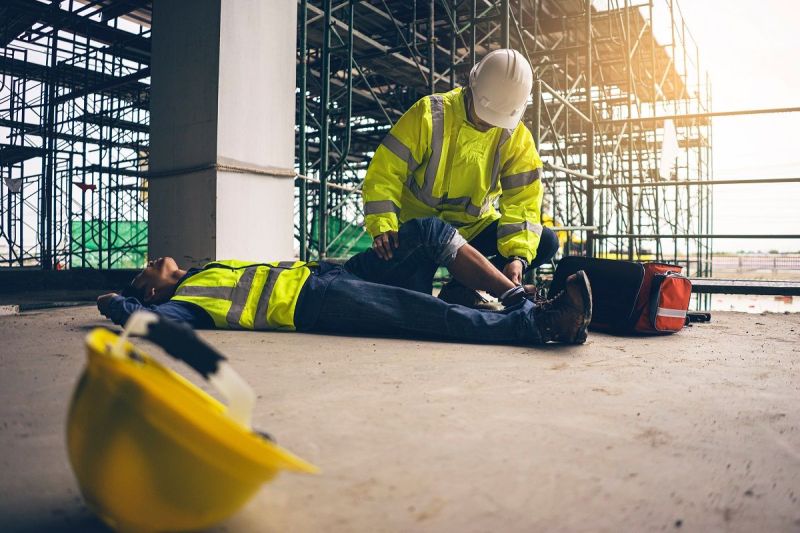 How to reduce the risk of injury on a construction site